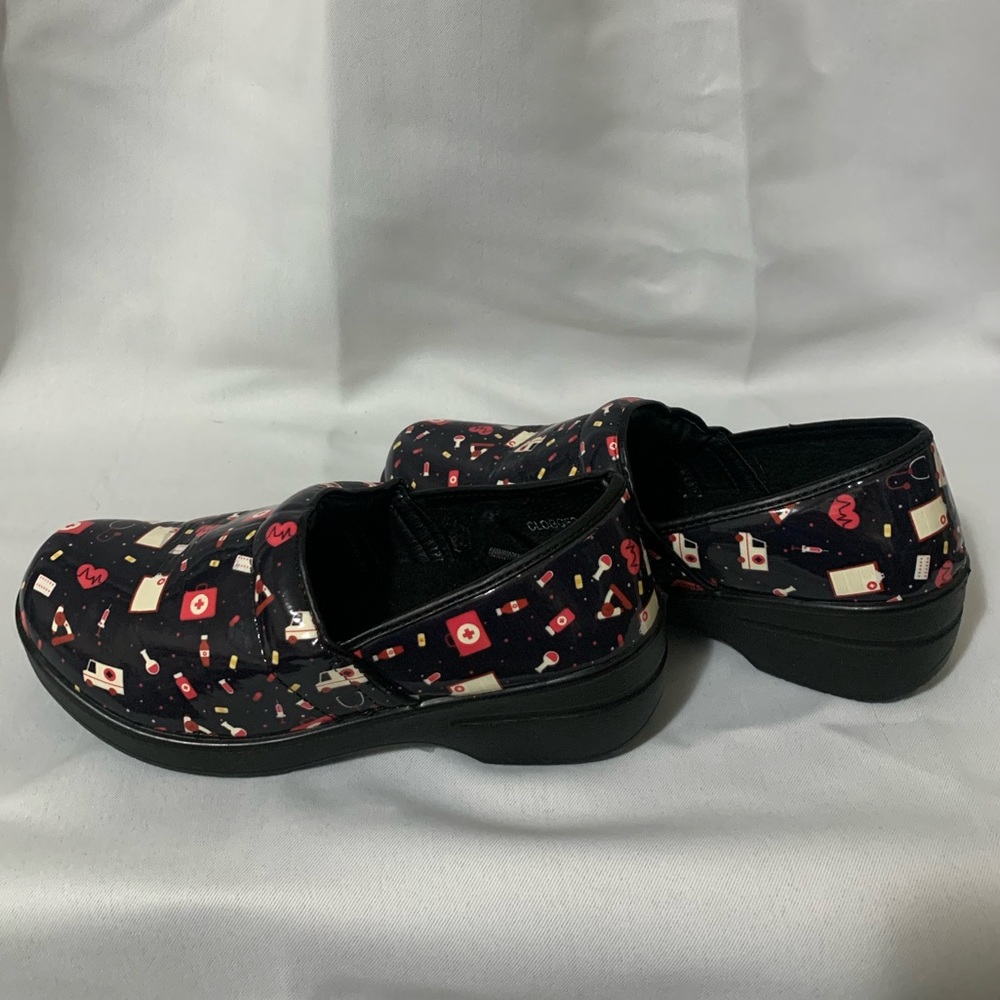 Clogs professional size 7